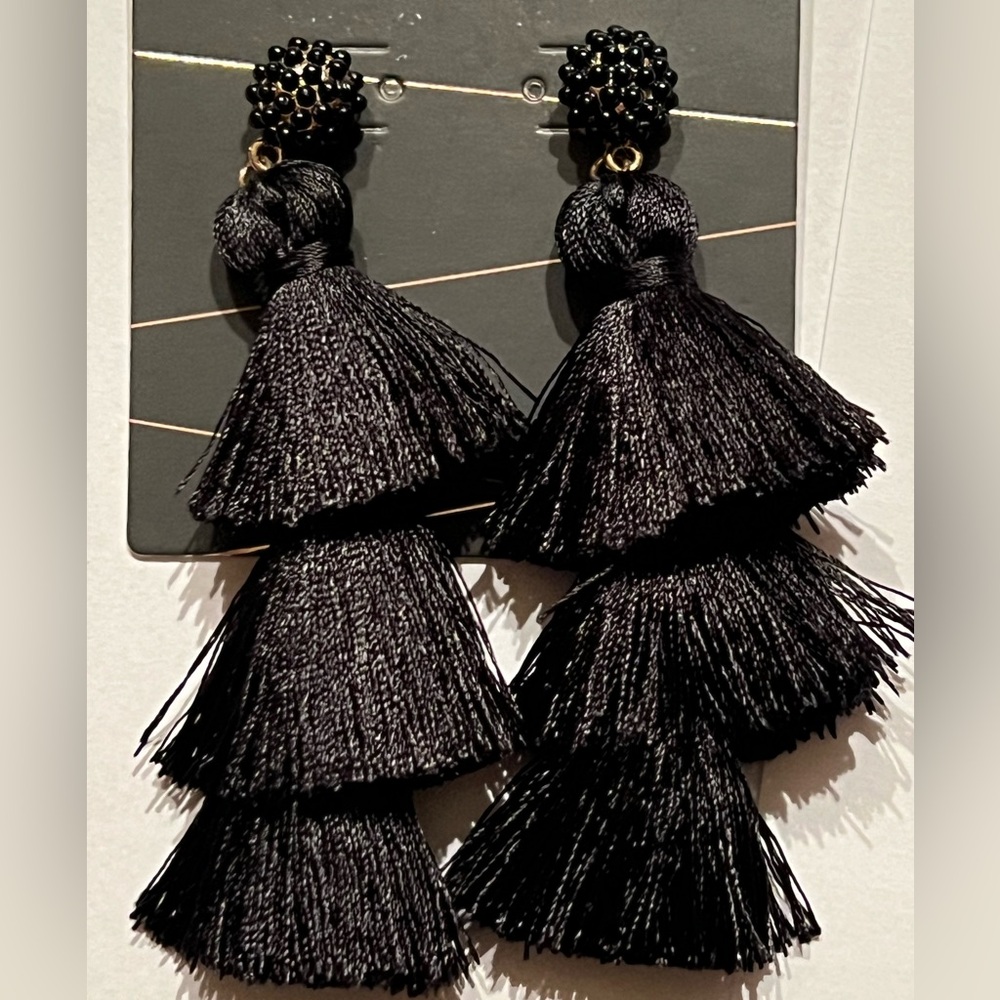 NWT SugarFix by BaubleBar tiered tassel earrings